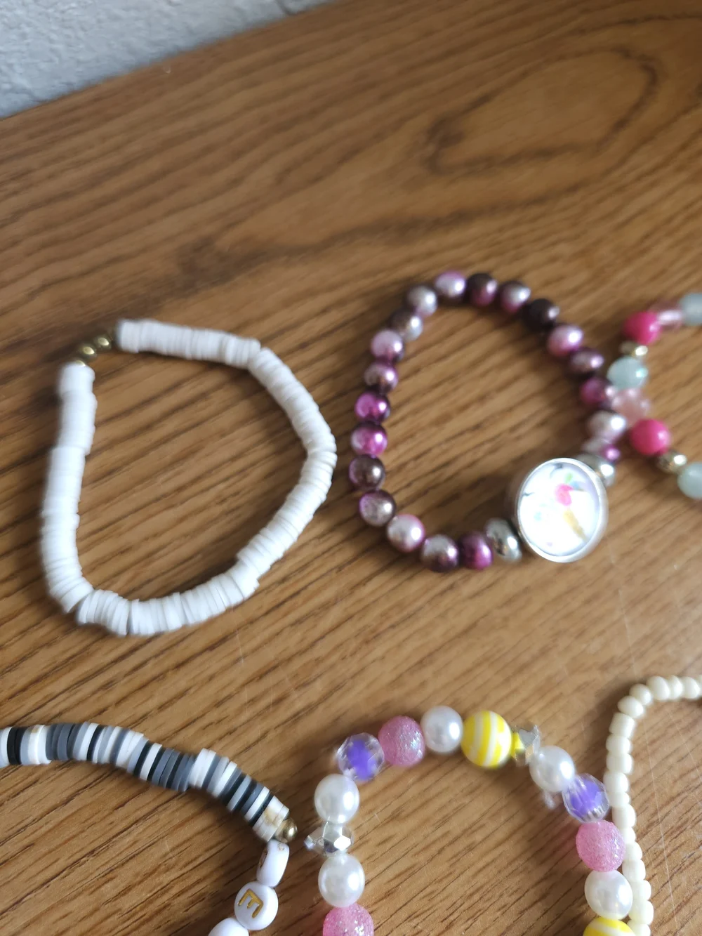 4/$10 Lot Girls Bracelets 8 Beaded
